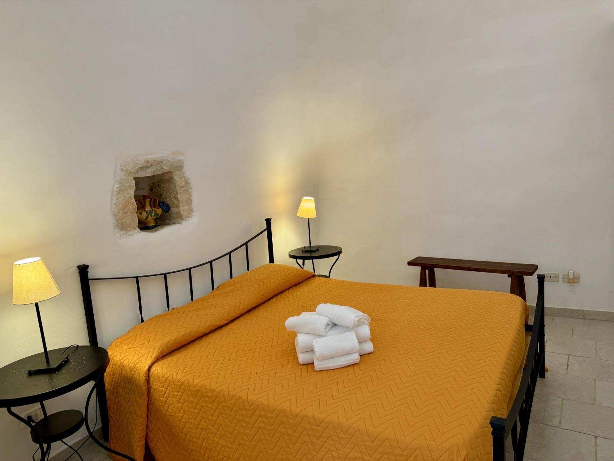 Masseria Ferri Остуни Экстерьер фото