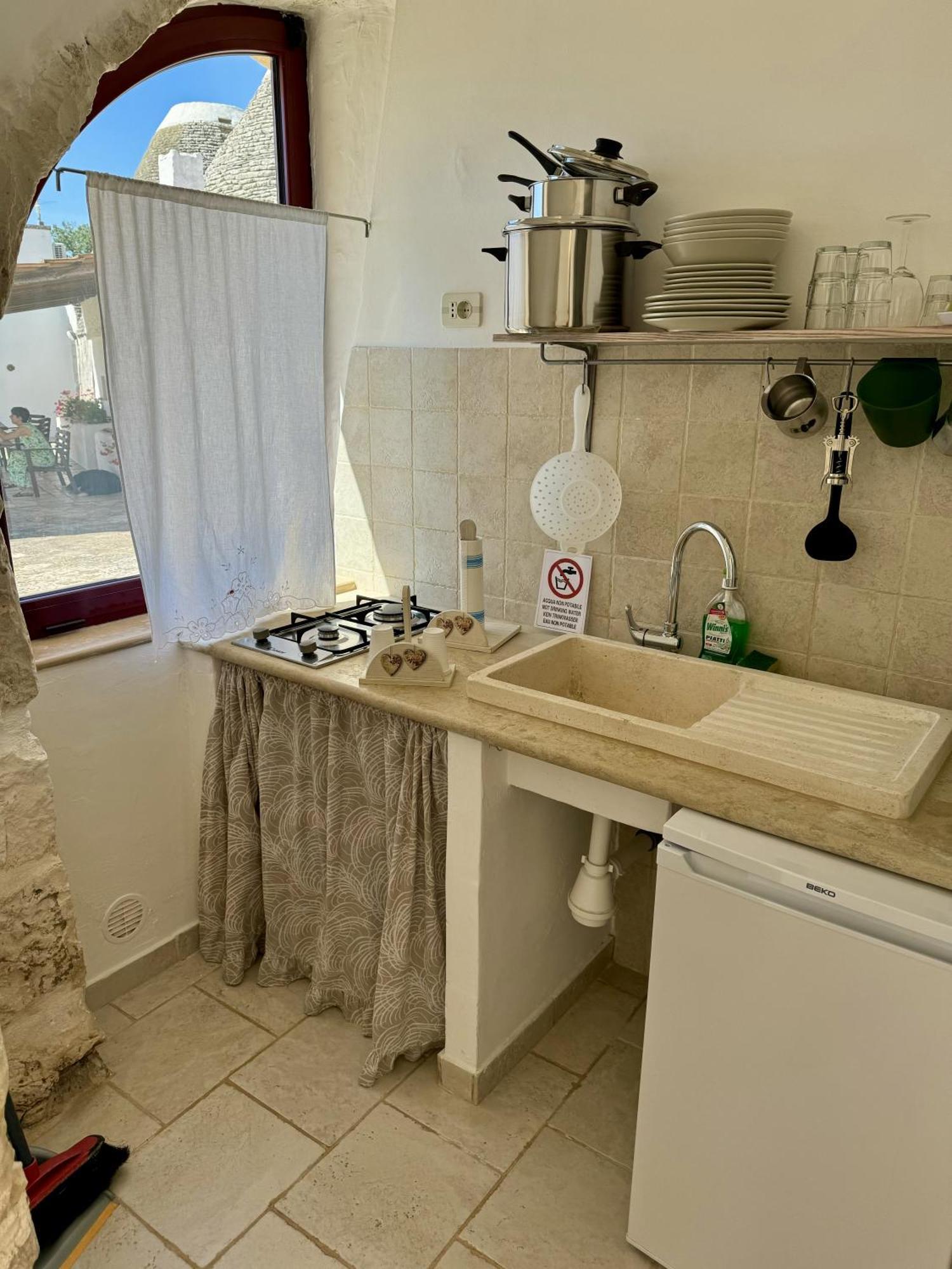Masseria Ferri Остуни Экстерьер фото