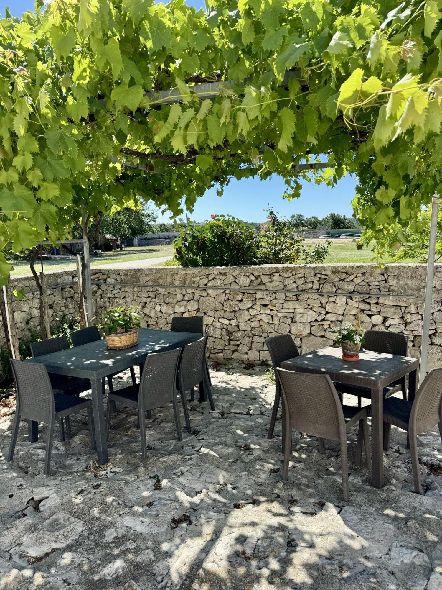 Masseria Ferri Остуни Экстерьер фото