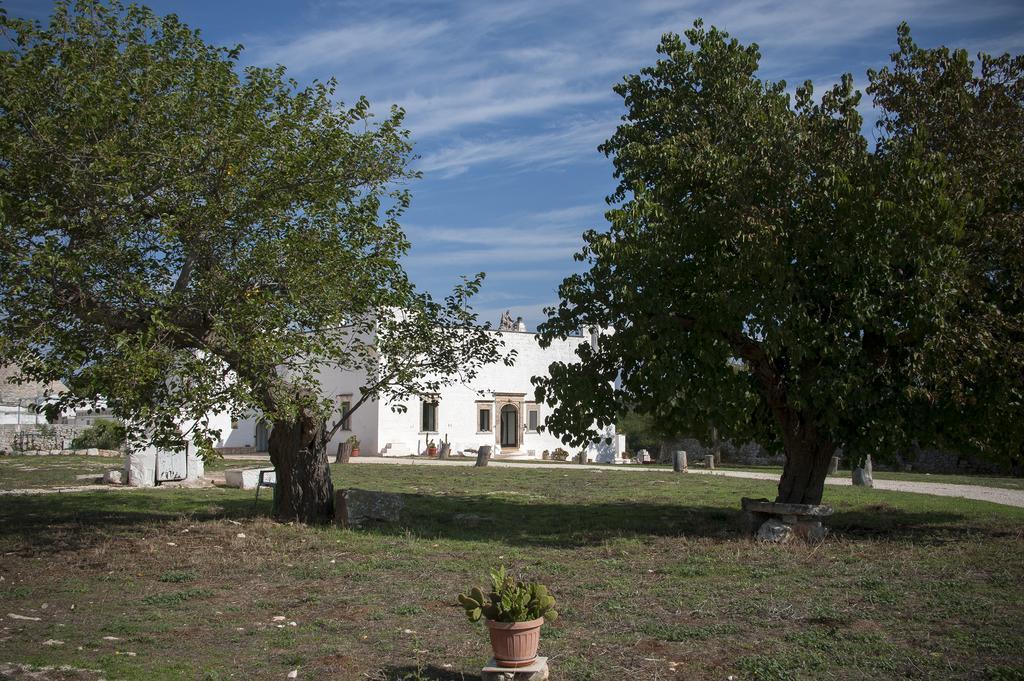 Masseria Ferri Остуни Экстерьер фото