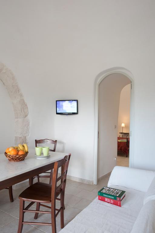 Masseria Ferri Остуни Экстерьер фото